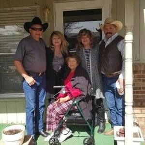 Meet your Posher, Toni